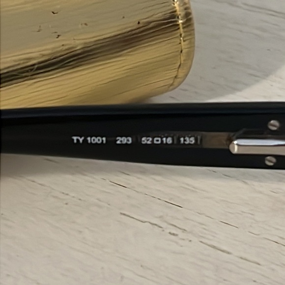 Tory Burch TY 1001 eyeglass frames plum with case - Picture 5 of 9